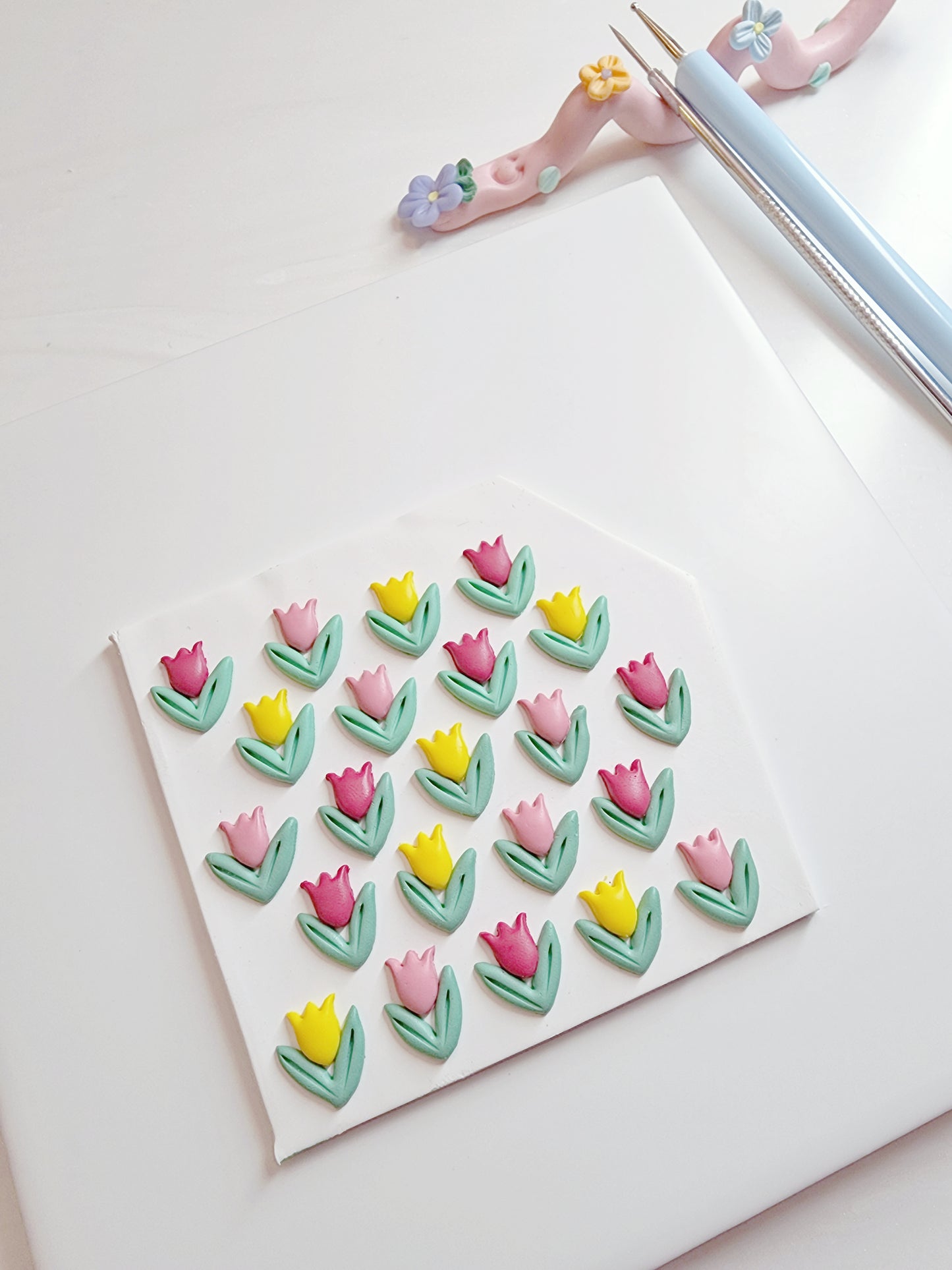 Holly Tulips - Flower Shape