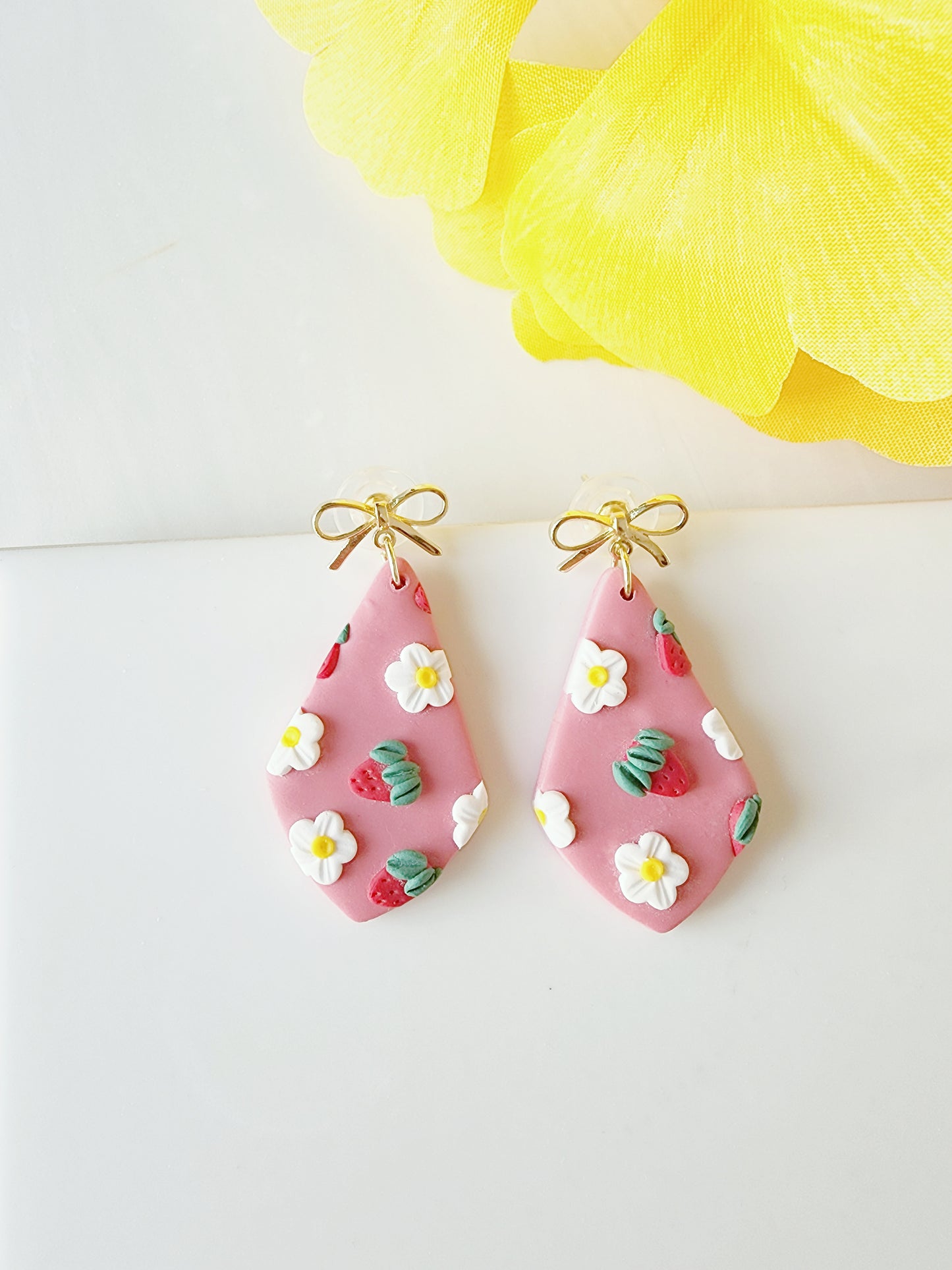 Strawberry & Flowers