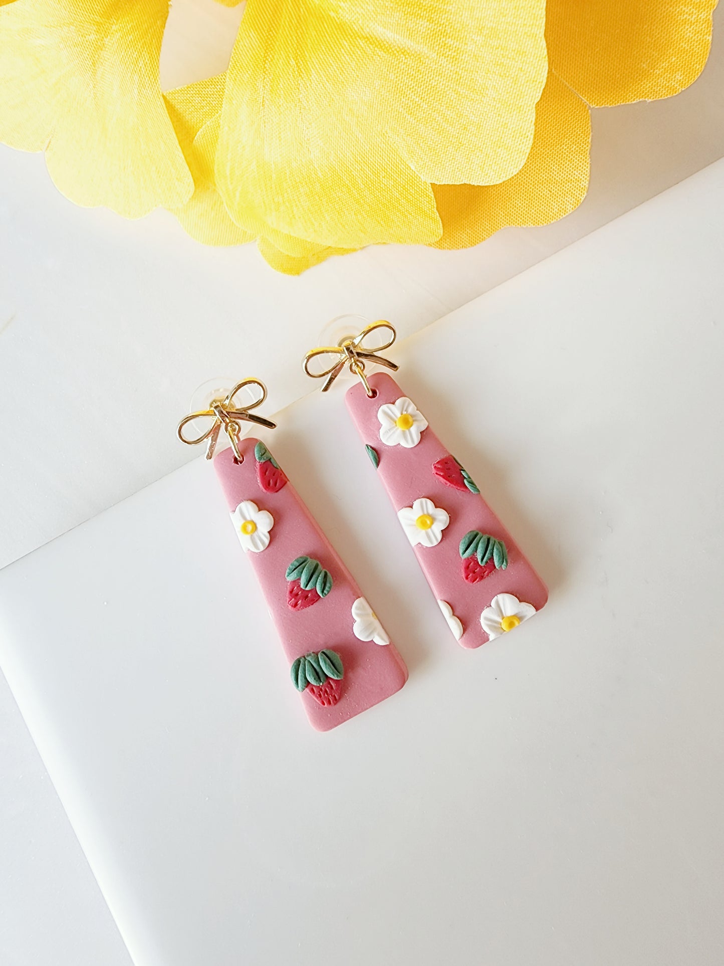 Strawberry & Flowers