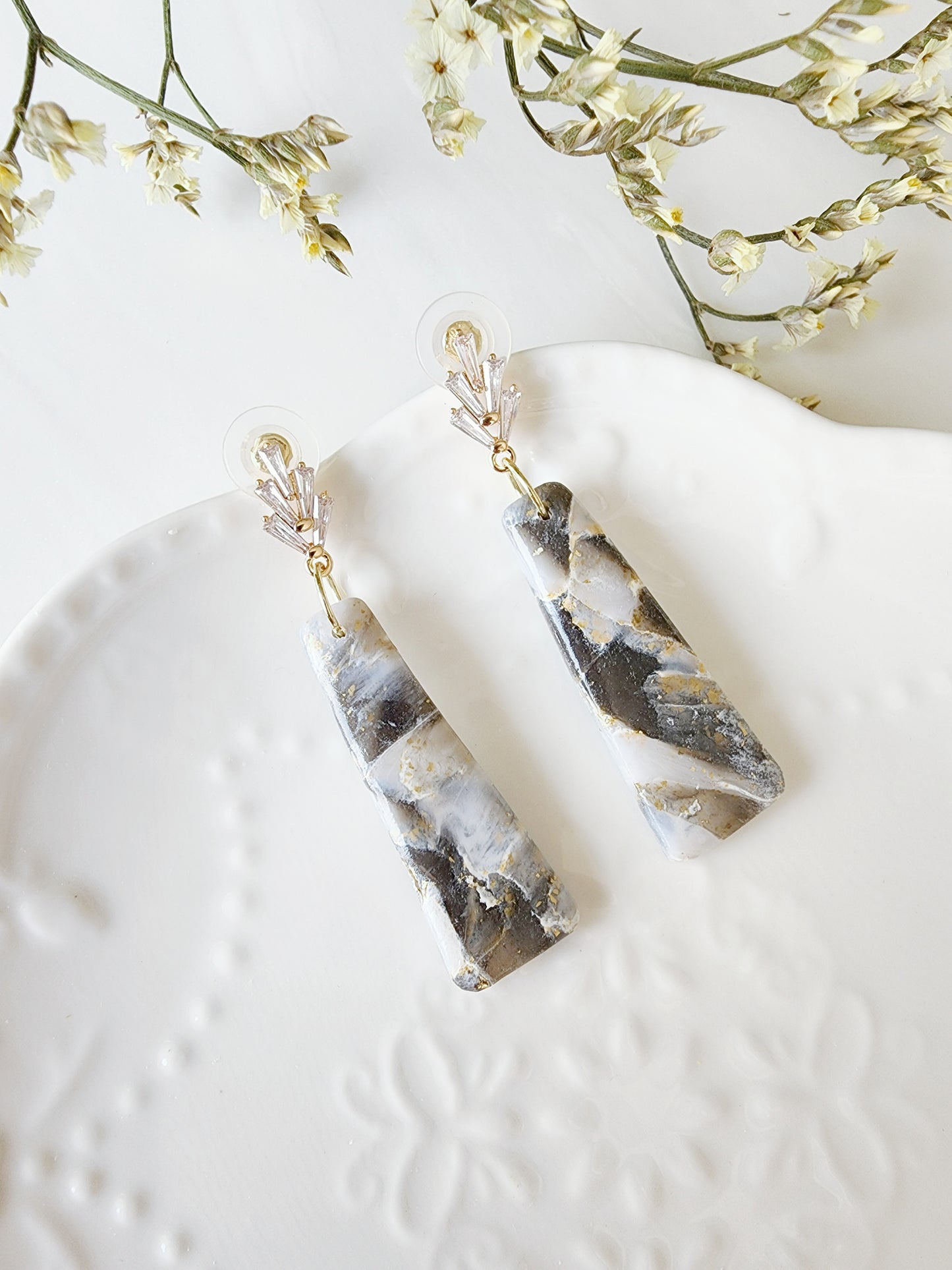 Translucent Marble Black
