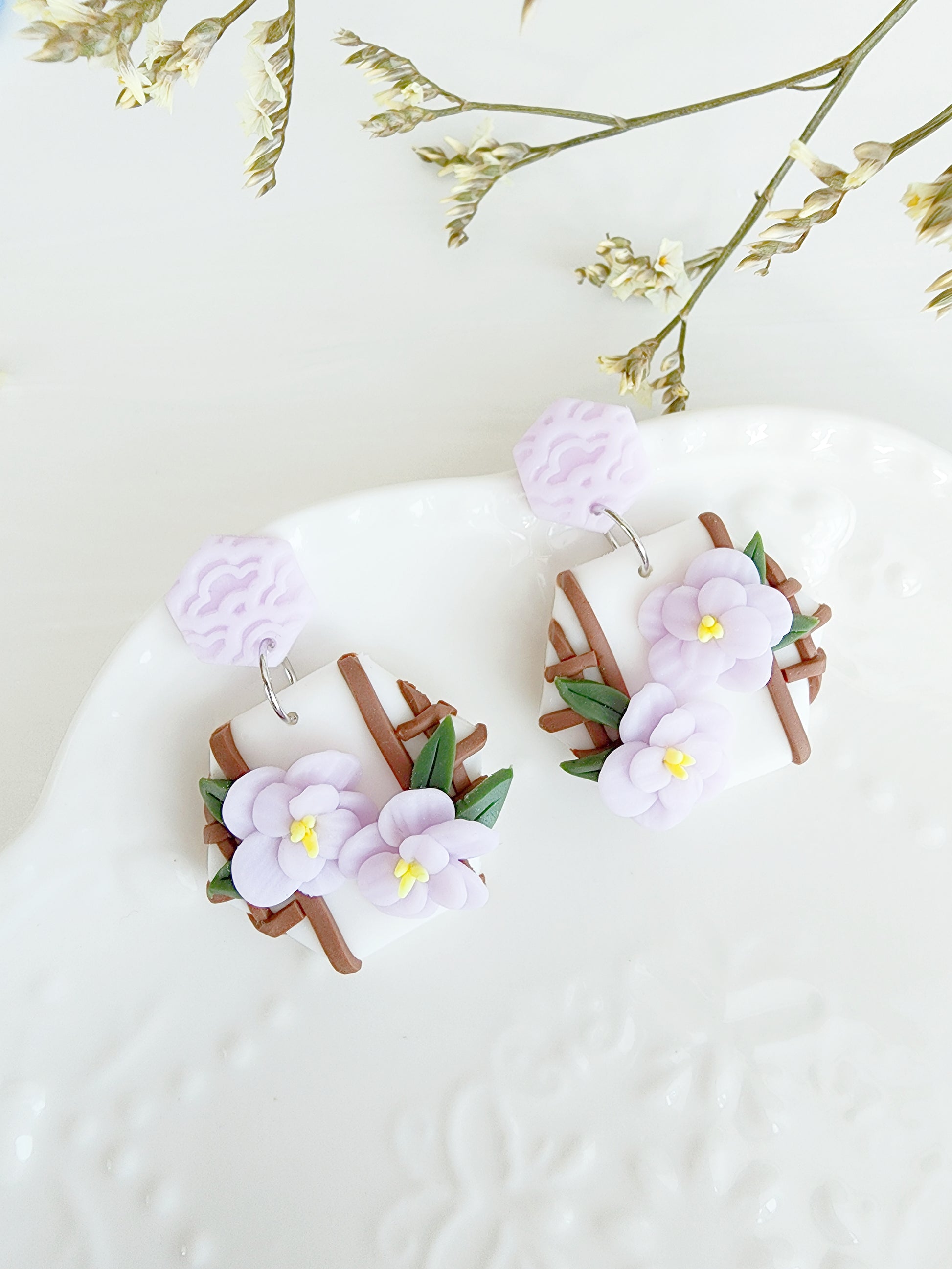 Chinese Window δΈεηͺζε·₯θ»ιΆθ³η° Polymer Clay Earrings Hong Kong
